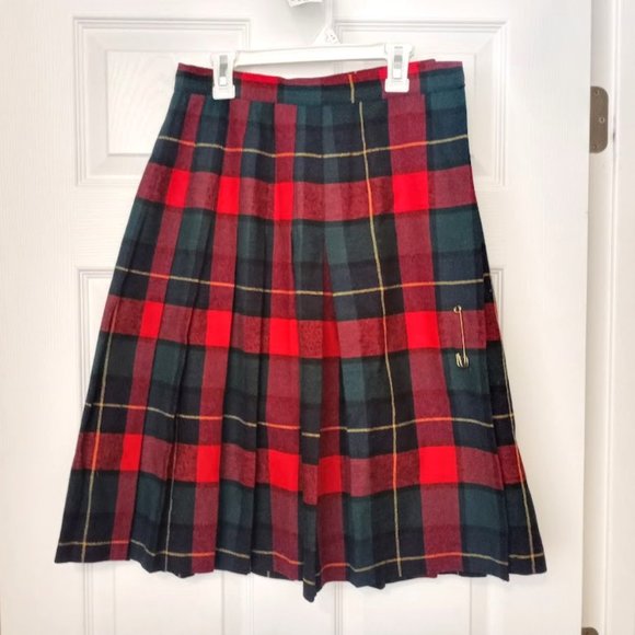 Vintage 60's Tartan Wrap Skirt, Union mmade with gold pin - Picture 1 of 3